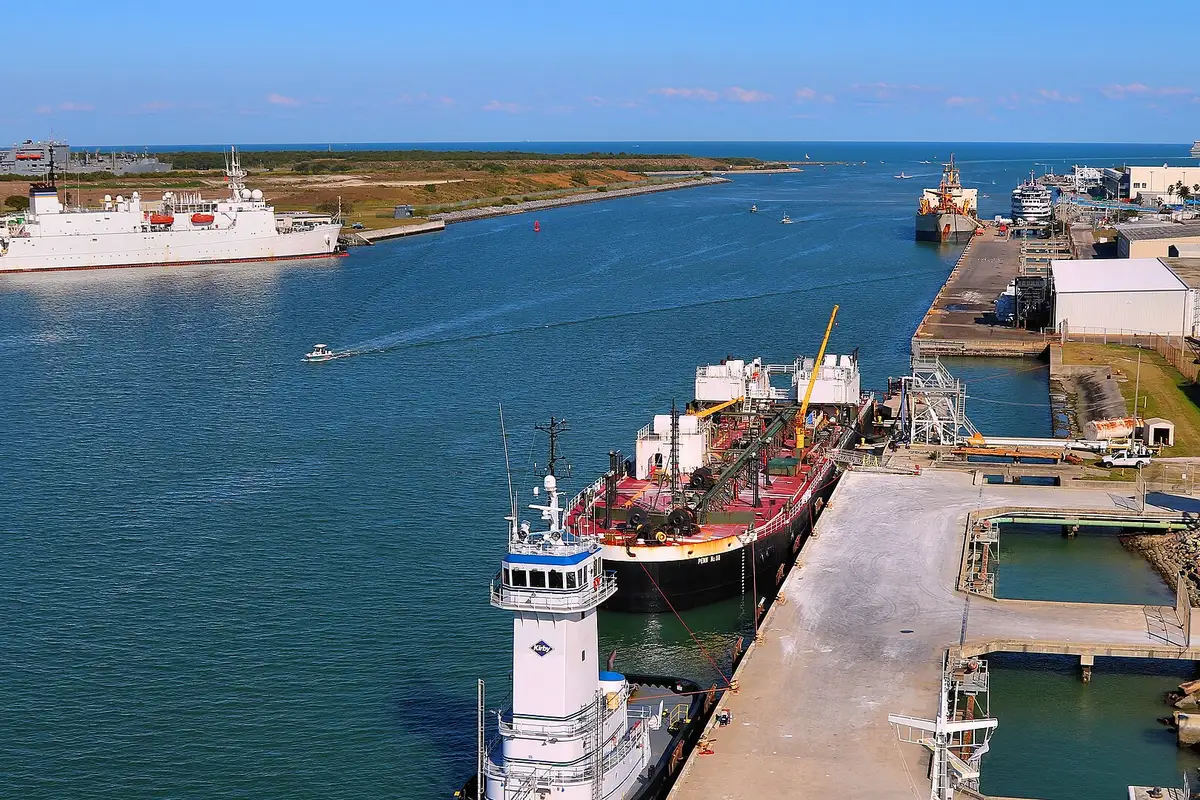 Canal de acesso ao Atlântico em Port Canaveral