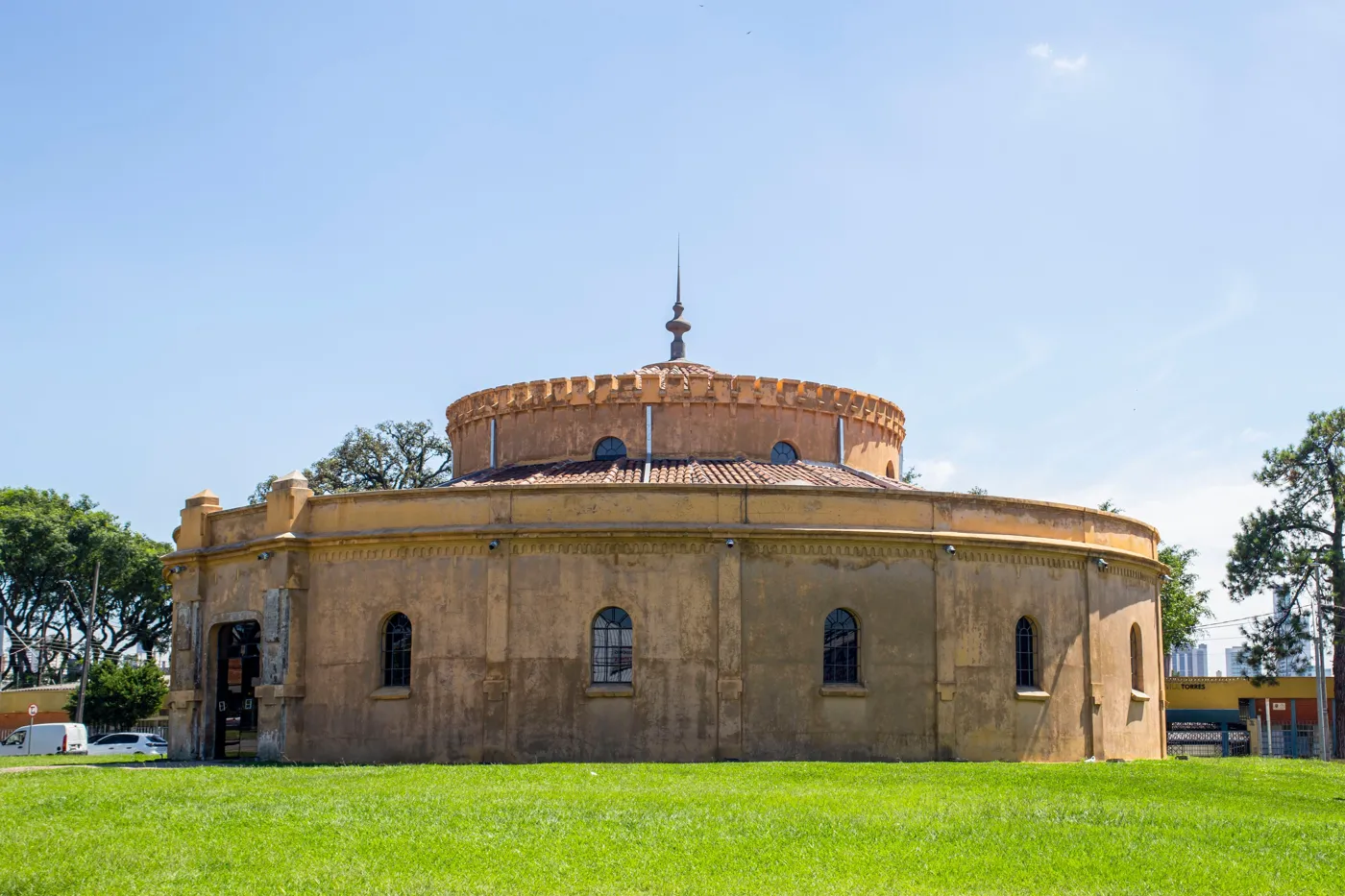 Teatro Paiol, atração cultural de Curitiba para visitar em outro horário