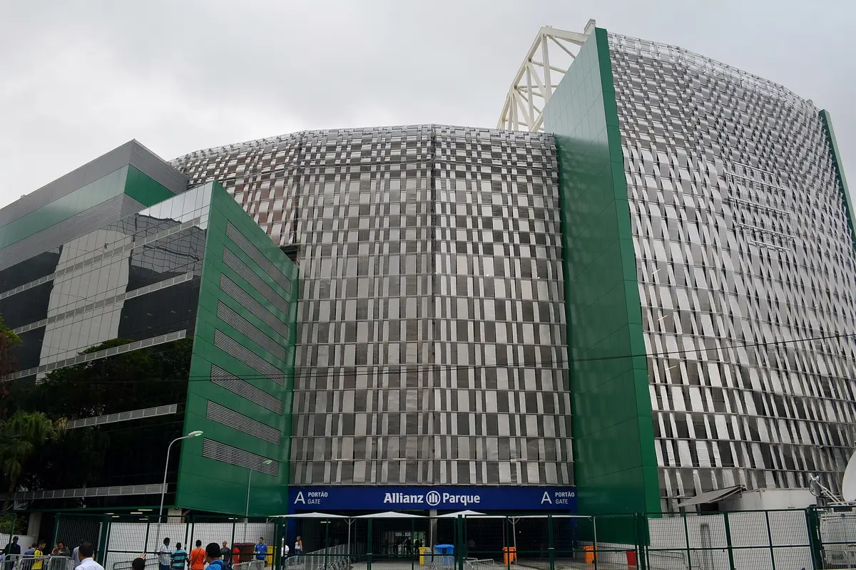 Fachada do Portão A do Allianz Parque na Rua Palestra Itália