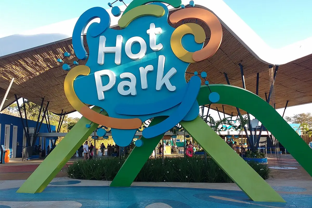 Entrada do Hot Park no Rio Quente Resorts, em Rio Quente, Goiás