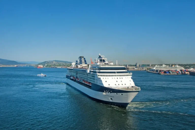 Escala de cruzeiro: a que horas voltar sem perder o navio