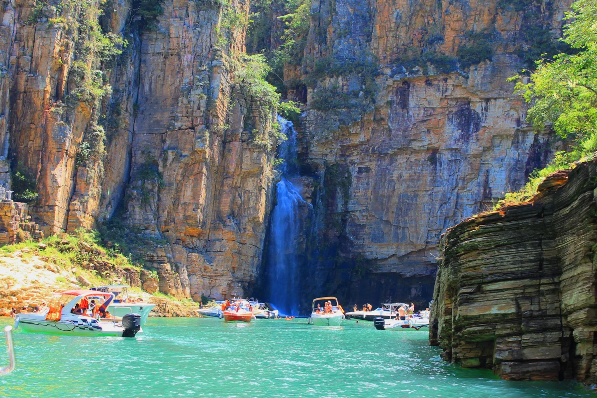 Cachoeira em Escarpas do Lago, Capitólio