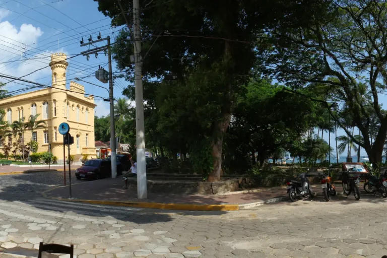 Ilhabela em escala de cruzeiro: o que fazer em 6 a 8 horas