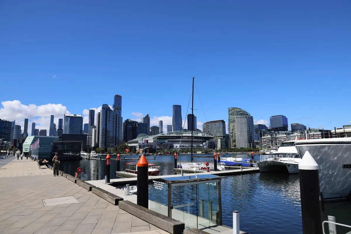 Orla e prédios de Melbourne, na Austrália