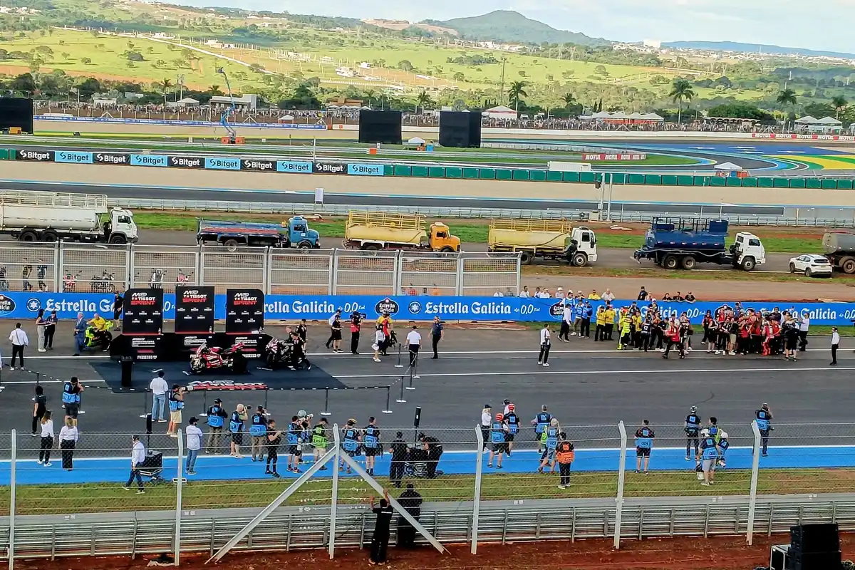 Grid de largada da MotoGP no Autódromo Internacional Ayrton Senna, em Goiânia, em 2026
