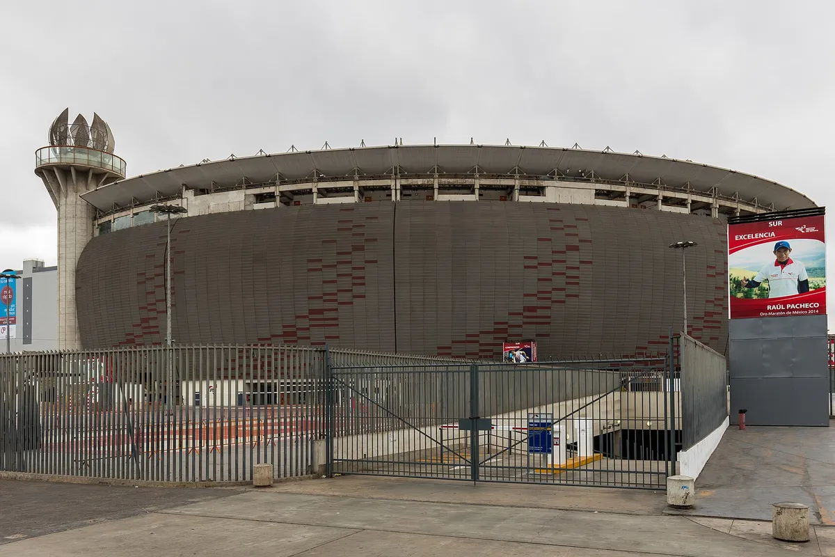 Fachada do Estádio Nacional de Lima, palco da abertura dos Jogos Pan-Americanos de 2027