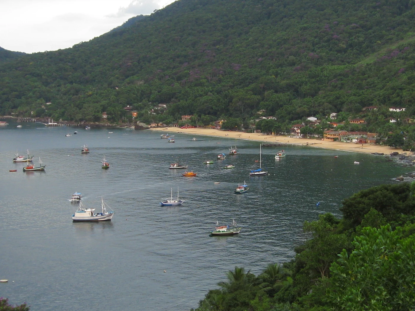 Praia de Araçatiba na Ilha Grande