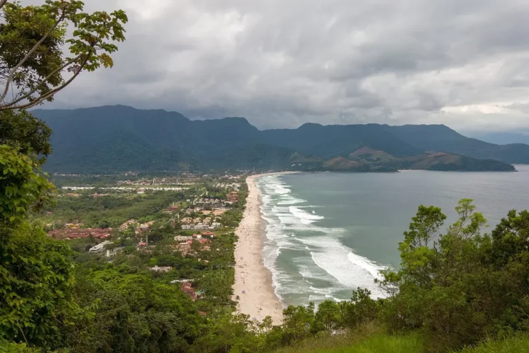 Réveillon em Maresias e São Sebastião 2027: festas, fogos e trânsito